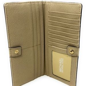 Jet Set Flat Slim Bifold Saffiano Leather Wallet